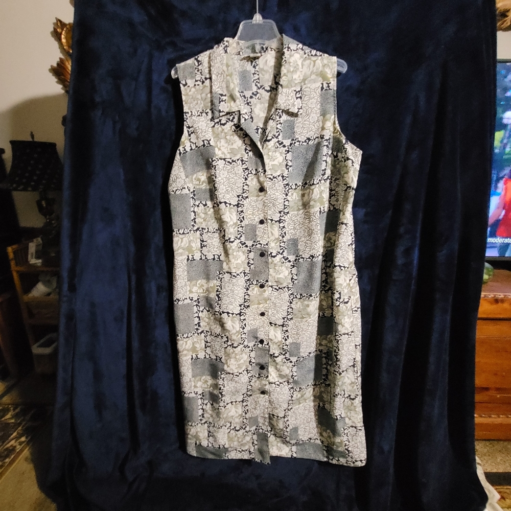 DRESS SAVVY NEW YORK, size 16W, Color Block (green black wt) button down front